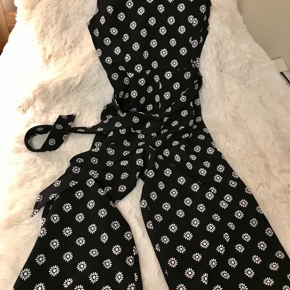 Jumpsuit - Picture 1 of 4